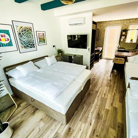 Tisza Apartmanhaz Lägenhet